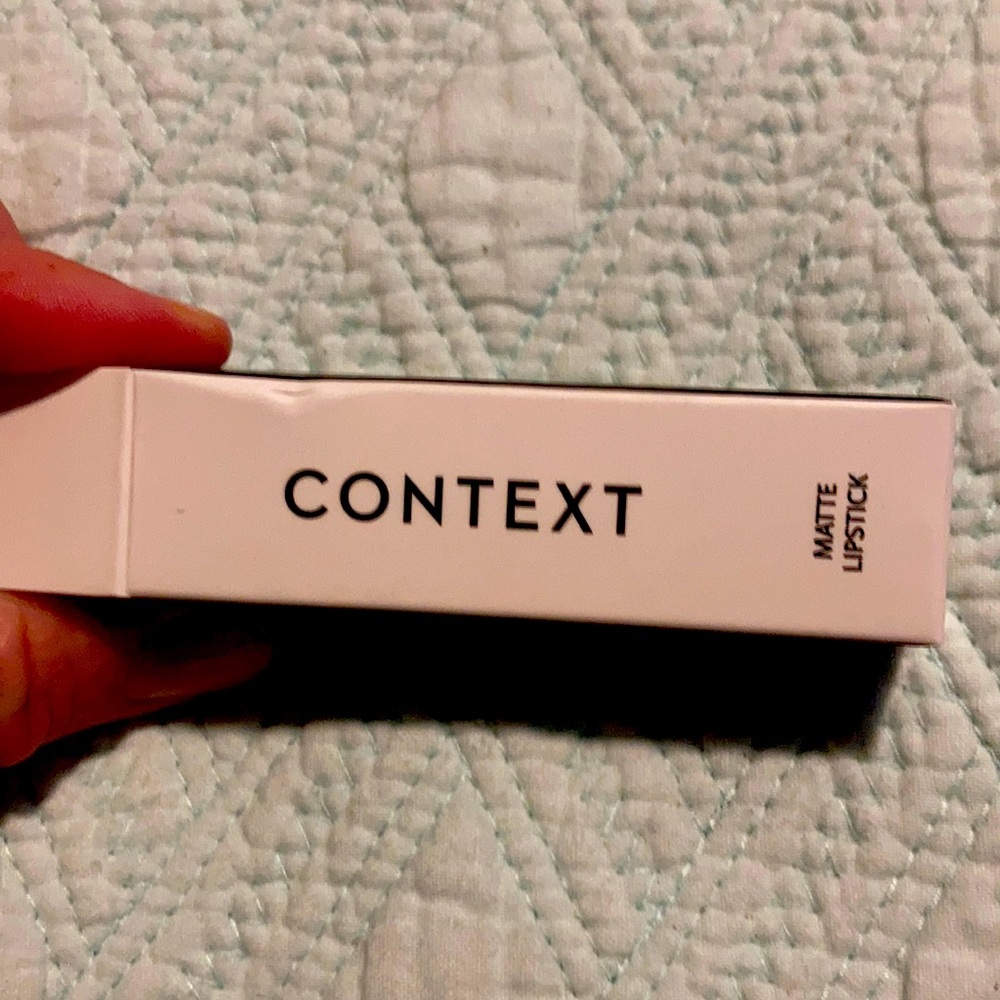 Context matte lipstick